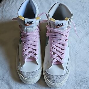 Nike Blazer Mid '77 - White, Pink, and Gray